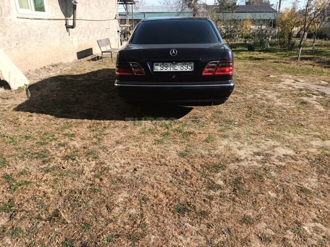 Mercedes E 220 2000, 600,000 km - 2.2 l - Masallı
