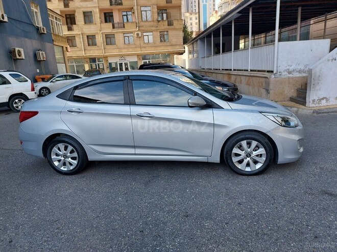 Hyundai Accent 2016, 186,000 km - 1.6 л - Bakı