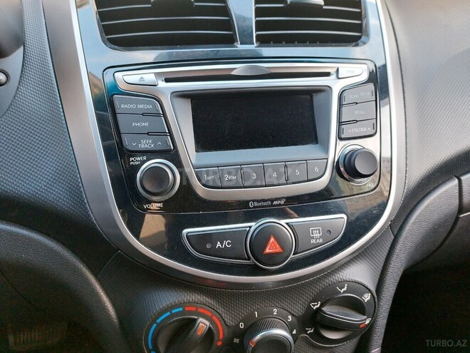 Hyundai Accent 2016, 186,000 km - 1.6 л - Bakı
