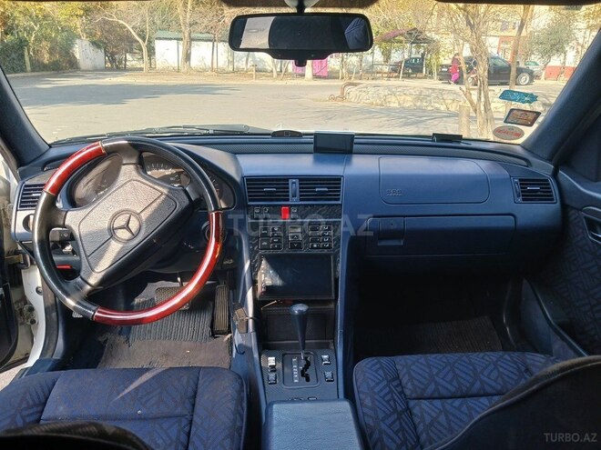 Mercedes C 220 1993, 325,000 km - 2.2 l - Bakı