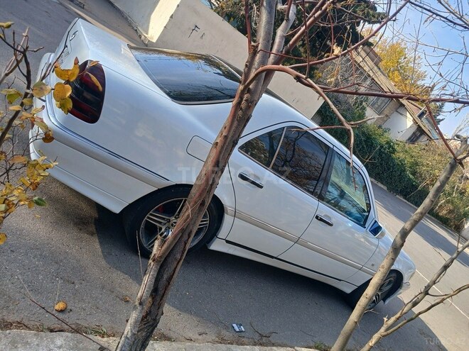 Mercedes C 220 1993, 325,000 km - 2.2 l - Bakı