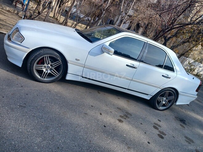 Mercedes C 220 1993, 325,000 km - 2.2 l - Bakı