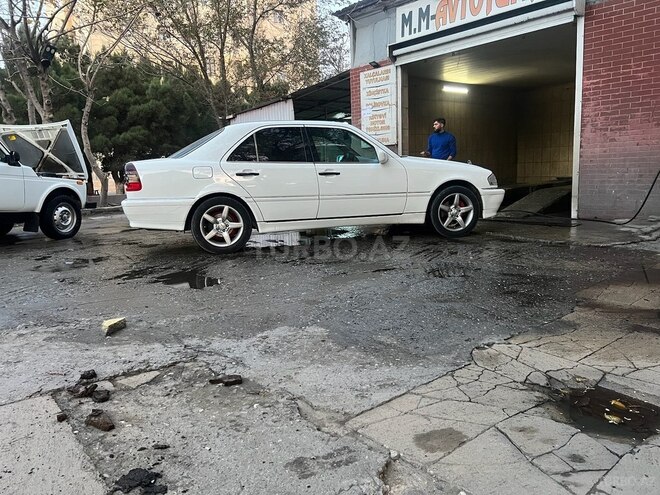 Mercedes C 230 1998, 365,000 km - 2.3 l - Bakı