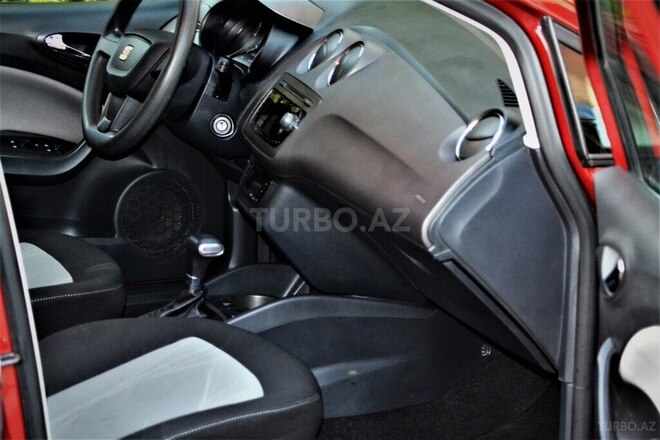 SEAT Ibiza 2012, 105,323 km - 1.6 l - Bakı