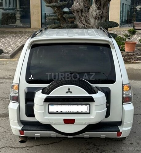 Mitsubishi Pajero 2008, 218,000 km - 3.0 л - Bakı