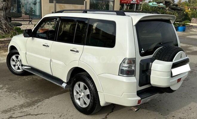 Mitsubishi Pajero 2008, 218,000 km - 3.0 л - Bakı