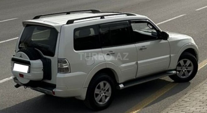 Mitsubishi Pajero 2008, 218,000 km - 3.0 л - Bakı