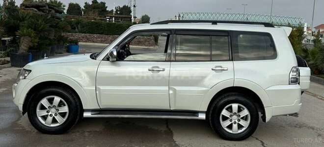 Mitsubishi Pajero 2008, 218,000 km - 3.0 л - Bakı