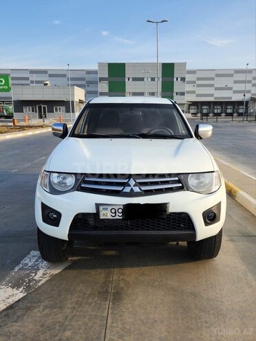 Mitsubishi L200 2013, 207,000 km - 2.5 l - Bakı
