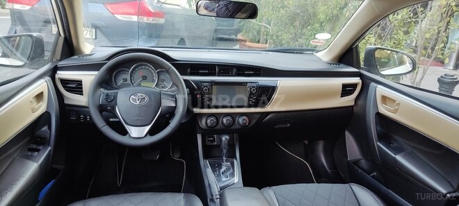 Toyota Corolla 2014, 170,000 km - 1.6 l - Bakı