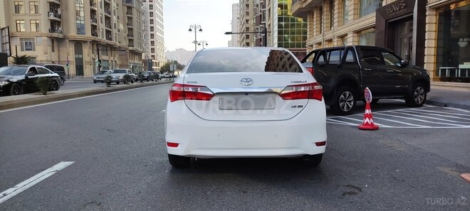 Toyota Corolla 2014, 170,000 km - 1.6 l - Bakı