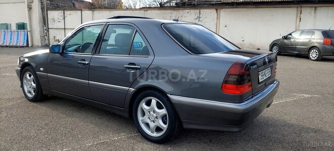 Mercedes C 240 1999, 212,300 km - 2.4 л - Gəncə