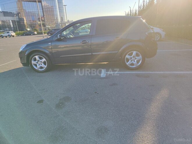 Opel Astra 2007, 240,000 km - 1.4 l - Şəki
