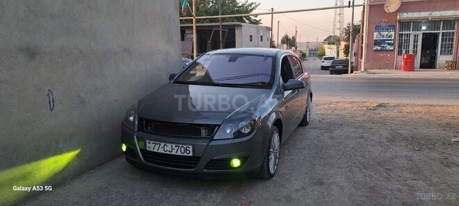 Opel Astra 2006, 260,000 km - 1.4 л - Bakı