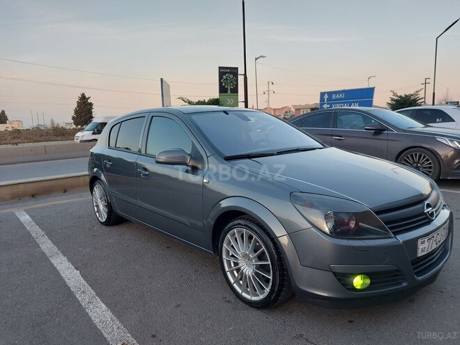 Opel Astra 2006, 260,000 km - 1.4 л - Bakı