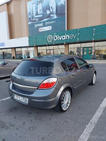Opel Astra 2006, 260,000 km - 1.4 л - Bakı