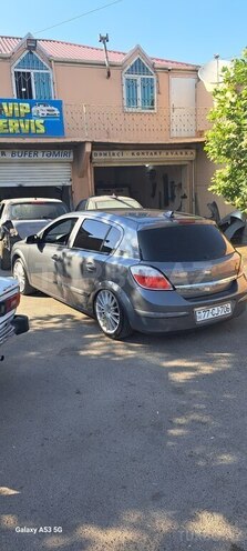 Opel Astra 2006, 260,000 km - 1.4 л - Bakı