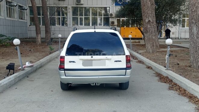 Opel Astra 1995, 165,225 km - 1.7 л - Bakı
