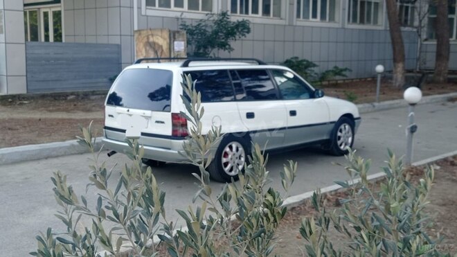 Opel Astra 1995, 165,225 km - 1.7 л - Bakı