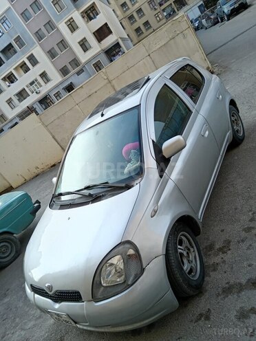 Toyota Vitz 2000, 250,000 km - 1.5 l - Bakı