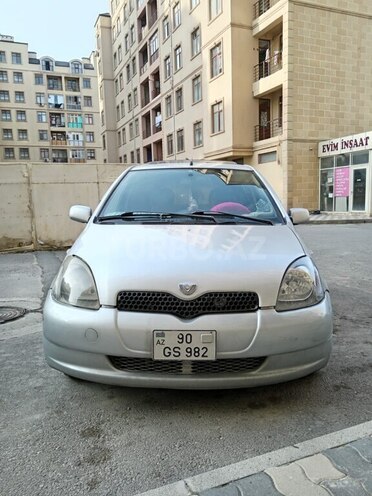Toyota Vitz 2000, 250,000 km - 1.5 l - Bakı