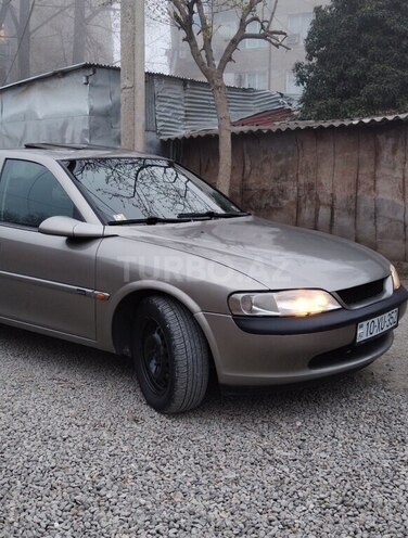 Opel Vectra 1996, 380,000 km - 1.6 l - Gəncə