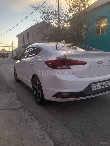 Hyundai Elantra 2019, 32,900 km - 1.6 l - Bakı