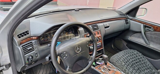 Mercedes E 270 2000, 470,300 km - 2.7 л - Bakı