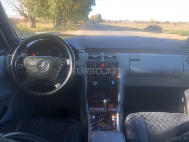 Mercedes E 200 1999, 517,874 km - 2.0 l - Tərtər