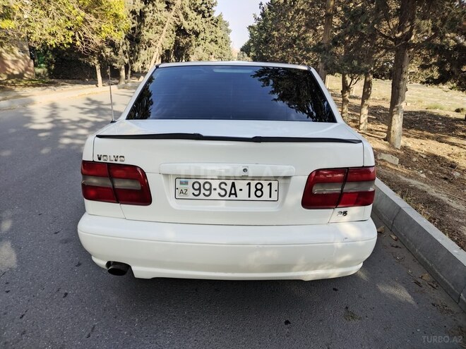 Volvo  1998, 399,000 km - 2.4 l - Bakı