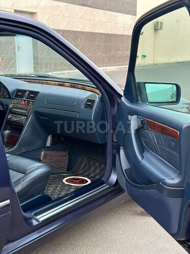 Mercedes C 240 1999, 273,000 km - 2.4 л - Bakı