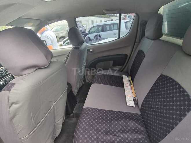 Mitsubishi L200 2013, 335,000 km - 2.5 л - Bakı