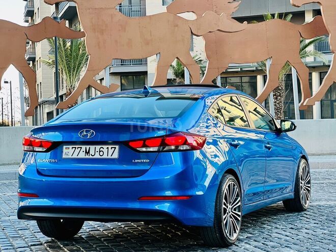 Hyundai Elantra 2018, 80,000 km - 2.0 л - Bakı