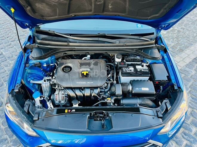Hyundai Elantra 2018, 80,000 km - 2.0 л - Bakı
