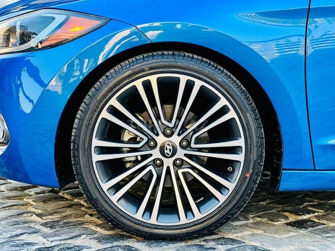 Hyundai Elantra 2018, 80,000 km - 2.0 л - Bakı