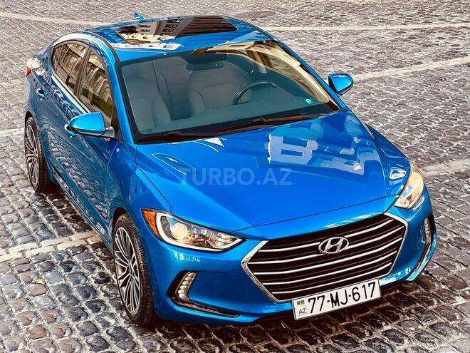 Hyundai Elantra 2018, 80,000 km - 2.0 л - Bakı
