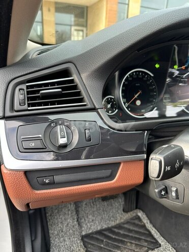 BMW 520 2015, 205,000 km - 2.0 л - Bakı