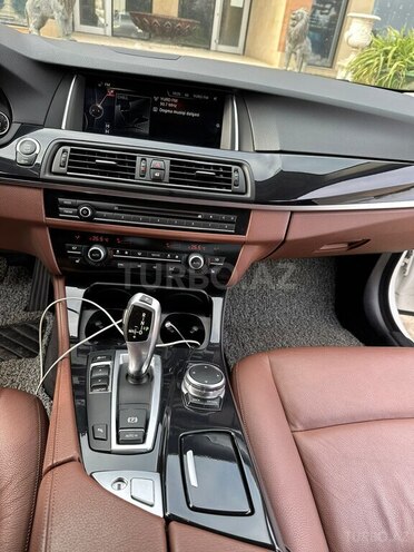 BMW 520 2015, 205,000 km - 2.0 л - Bakı