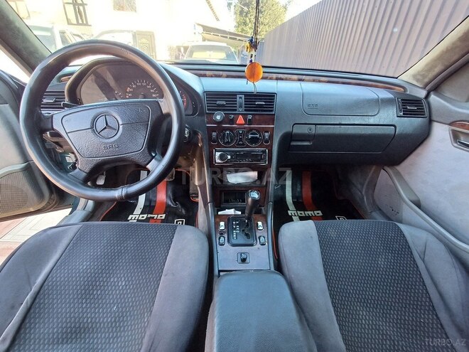 Mercedes C 220 1996, 321,456 km - 2.2 л - Astara