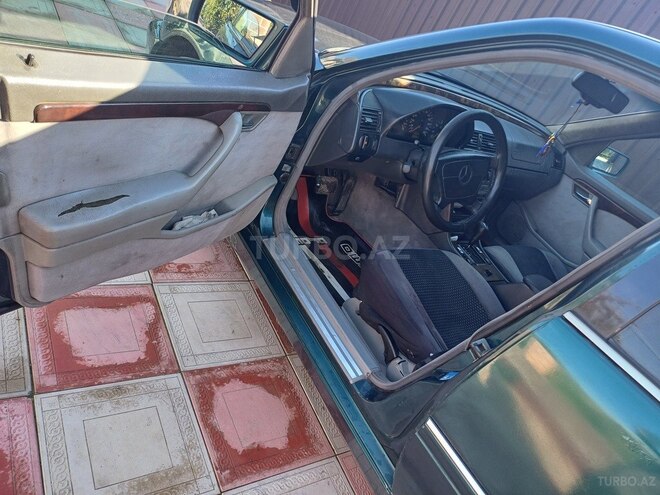 Mercedes C 220 1996, 321,456 km - 2.2 л - Astara