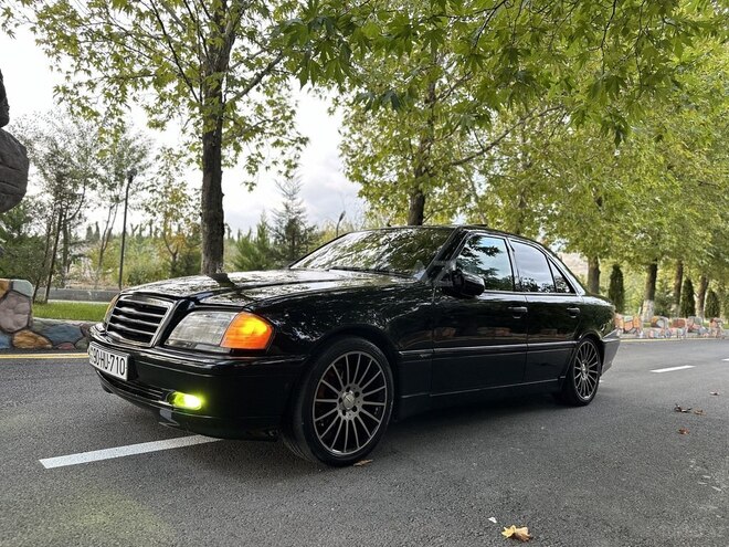 Mercedes C 230 1999, 228,000 km - 2.3 l - Şamaxı