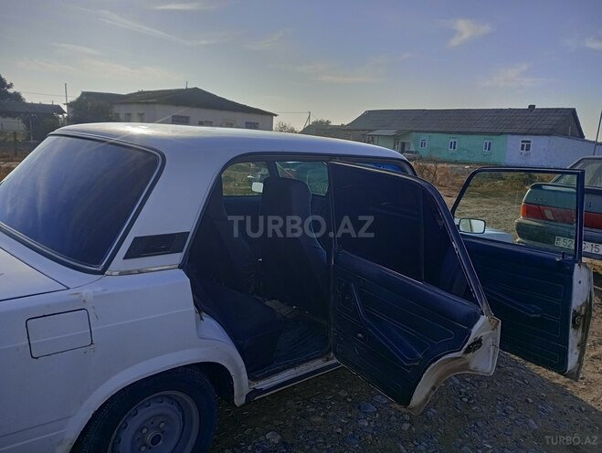 LADA (VAZ) 2107 2004, 26,100 km - 1.6 л - Neftçala