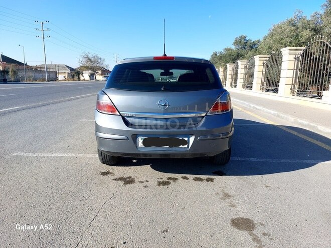 Opel Astra 2007, 325,000 km - 1.7 л - Bakı