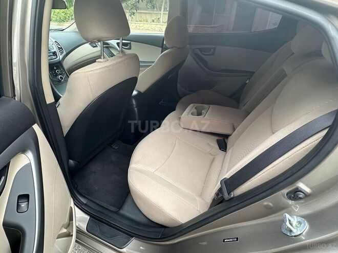 Hyundai Elantra 2015, 65,983 km - 1.8 л - Bakı