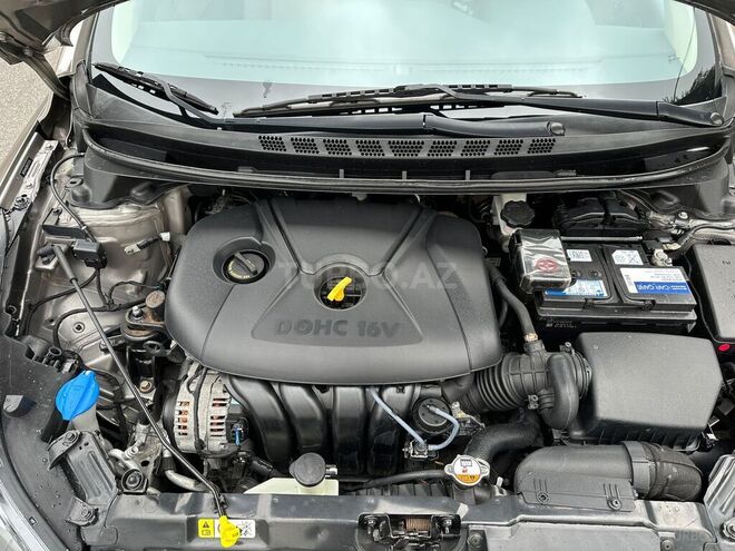 Hyundai Elantra 2015, 65,983 km - 1.8 л - Bakı