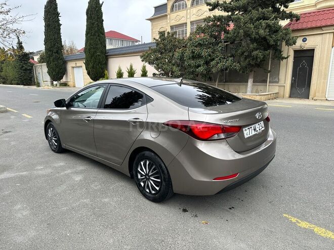 Hyundai Elantra 2015, 65,983 km - 1.8 л - Bakı