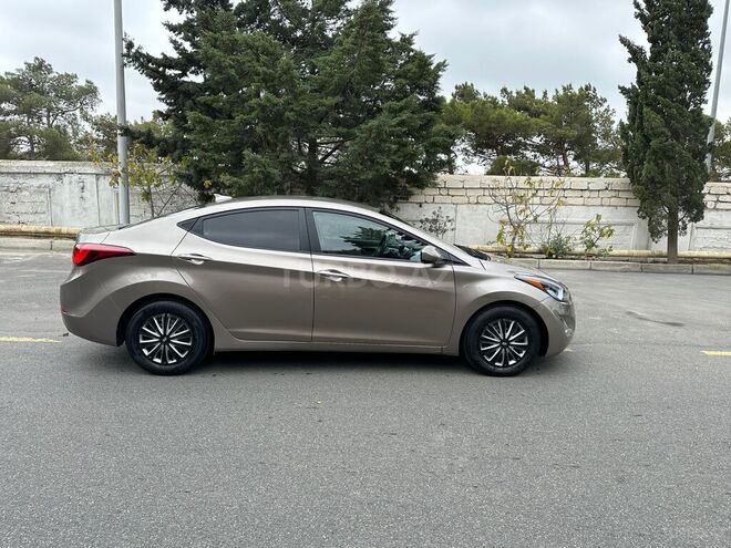 Hyundai Elantra 2015, 65,983 km - 1.8 л - Bakı