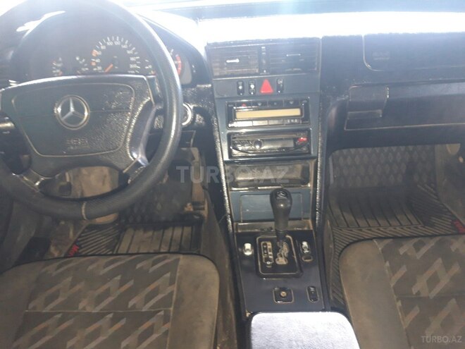 Mercedes C 220 1999, 765,000 km - 2.2 l - Biləsuvar
