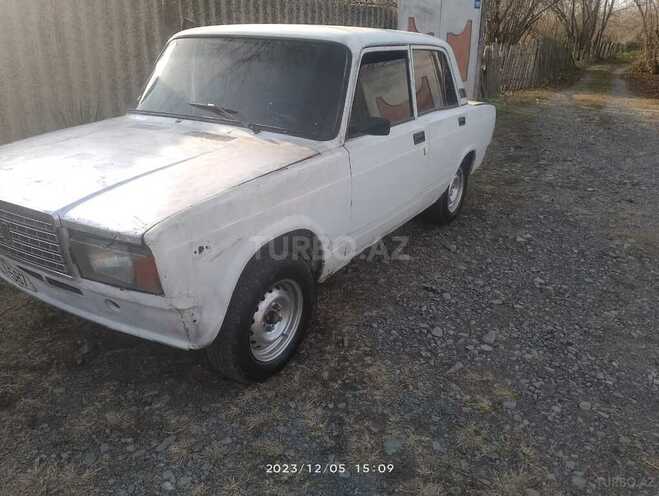 LADA (VAZ) 2105 1981, 28,135 km - 1.3 l - Zaqatala