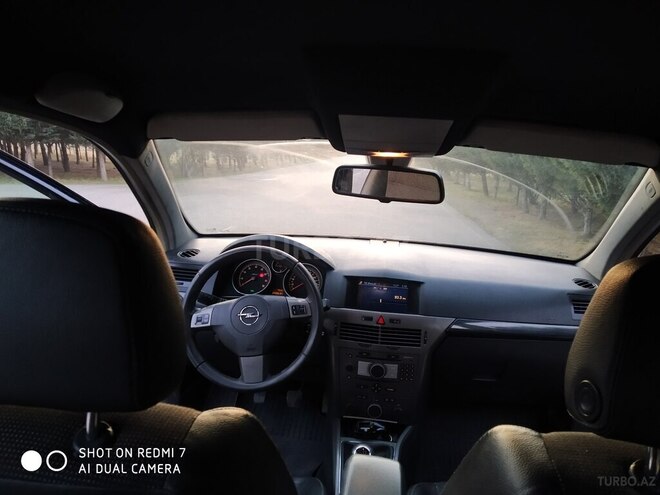 Opel Astra 2005, 215,321 km - 1.4 l - Bakı